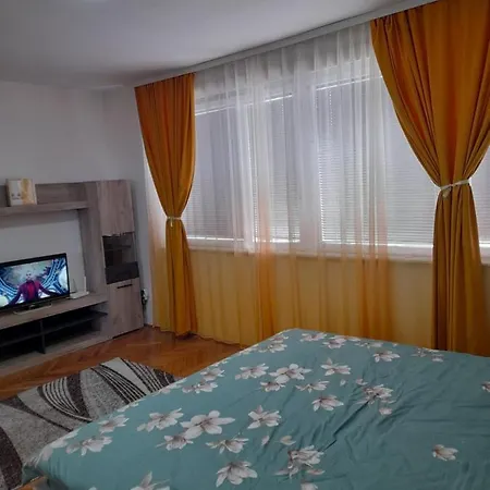 Lala Apartment *